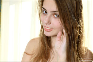 Teen slit spread wide for your viewing pleasure